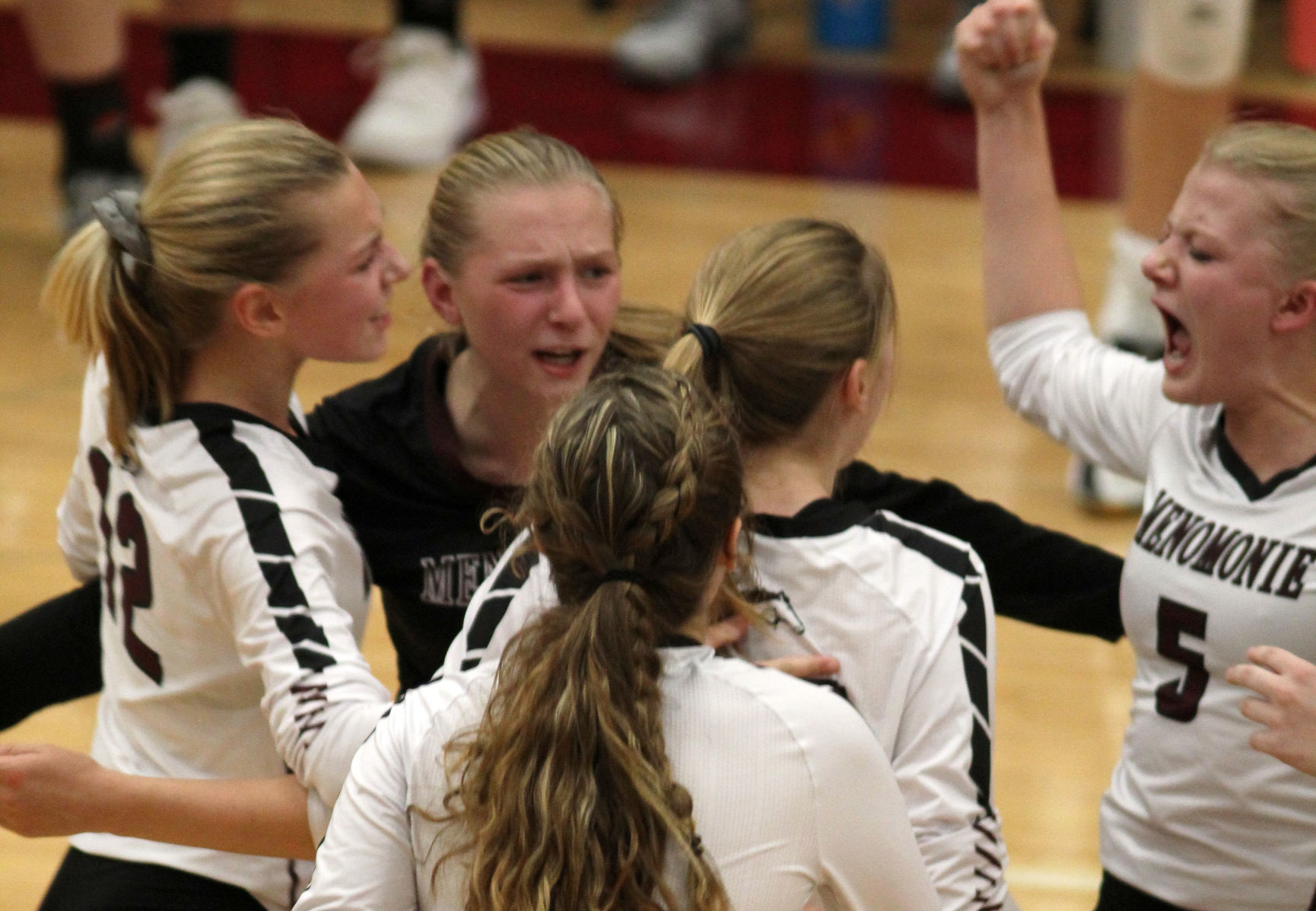 Medford at Menomonie volleyball 10-10-19